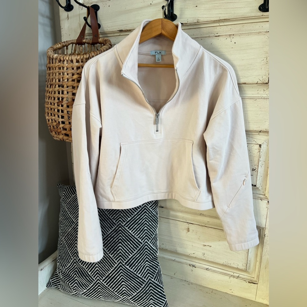 FLX cropped half zip